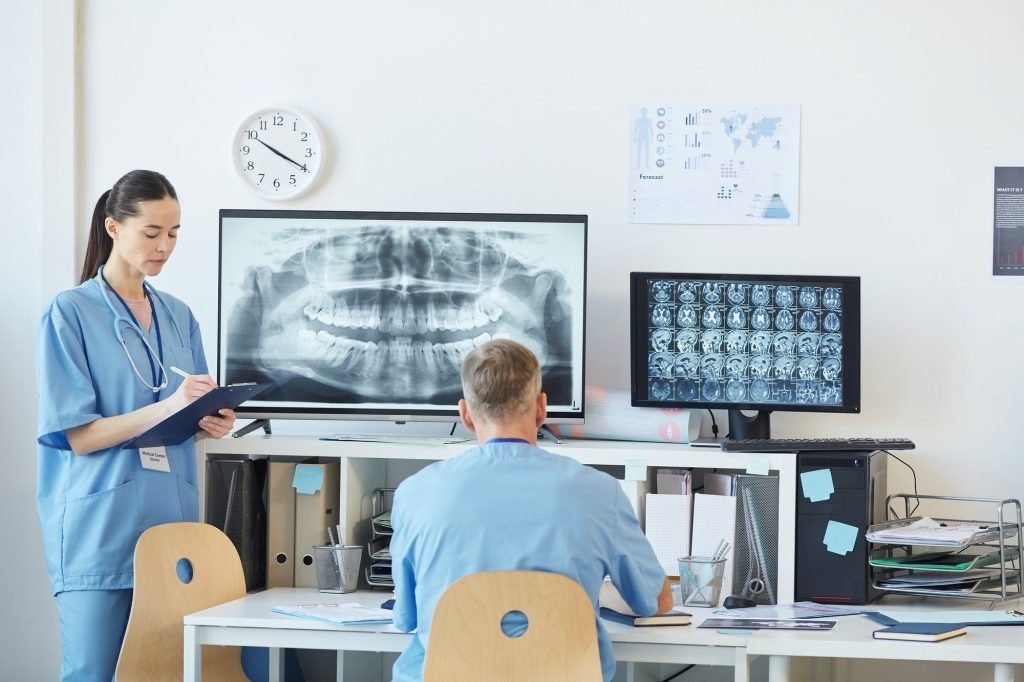 doctors-workstation-in-dental-clinic